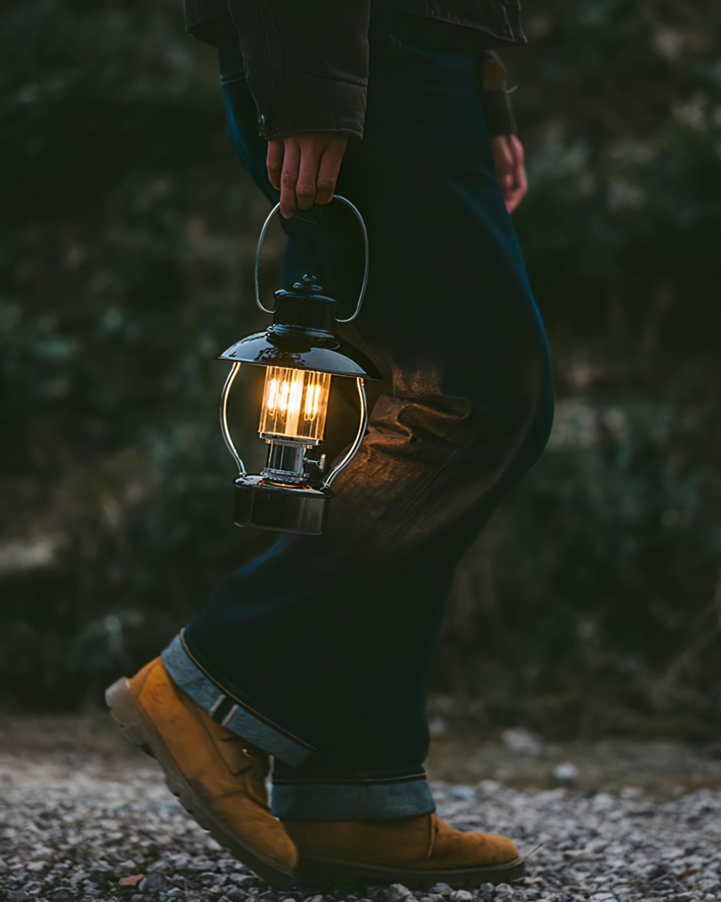 Lampe de Jardin LED Rechargeable - Éclairage Élégant et Résistant aux Intempéries