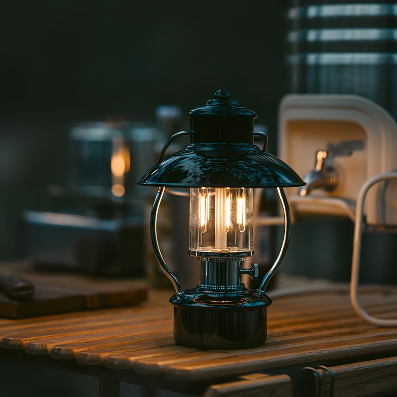 Lampe de Jardin LED Rechargeable - Éclairage Élégant et Résistant aux Intempéries