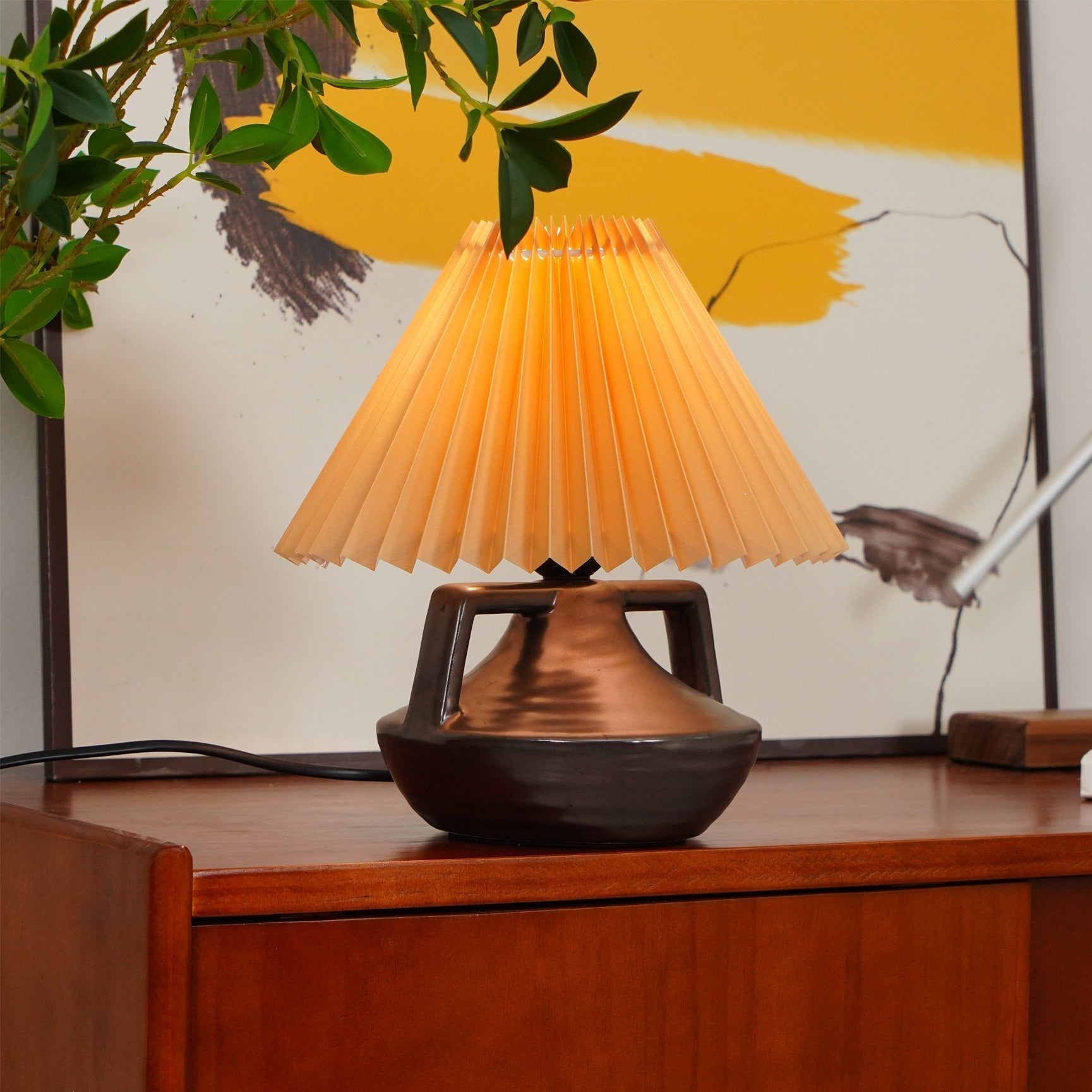 Lampe de Table Élégante avec Abat-jour Plissé - Ambiance Chaleureuse et Cosy