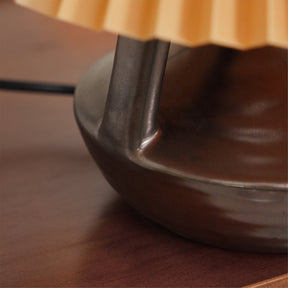 Lampe de Table Élégante avec Abat-jour Plissé - Ambiance Chaleureuse et Cosy