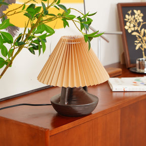 Lampe de Table Élégante avec Abat-jour Plissé - Ambiance Chaleureuse et Cosy