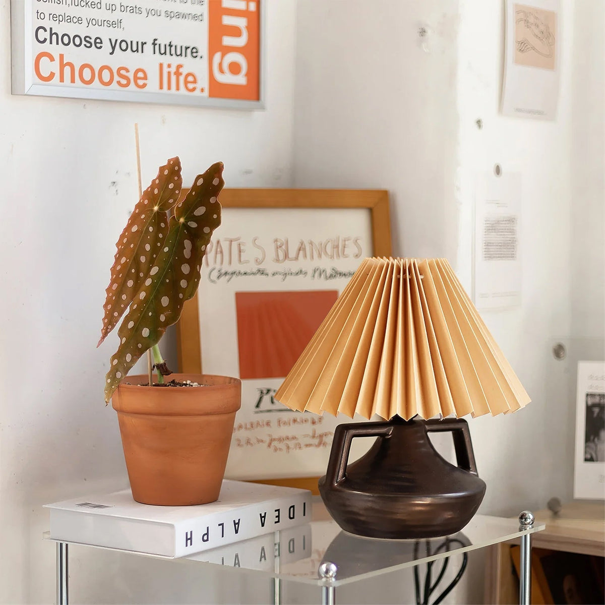 Lampe de Table Élégante avec Abat-jour Plissé - Ambiance Chaleureuse et Cosy
