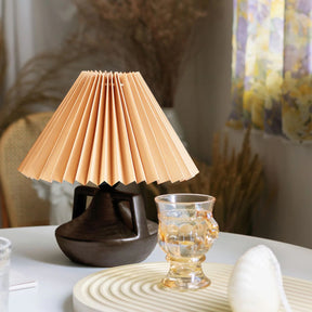 Lampe de Table Élégante avec Abat-jour Plissé - Ambiance Chaleureuse et Cosy