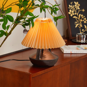 Lampe de Table Élégante avec Abat-jour Plissé - Ambiance Chaleureuse et Cosy