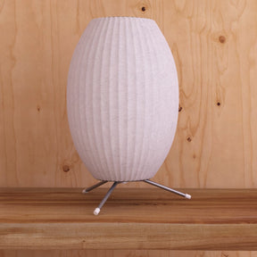 Lampe sur Trépied Sphérique - Design Élégant et Flexible