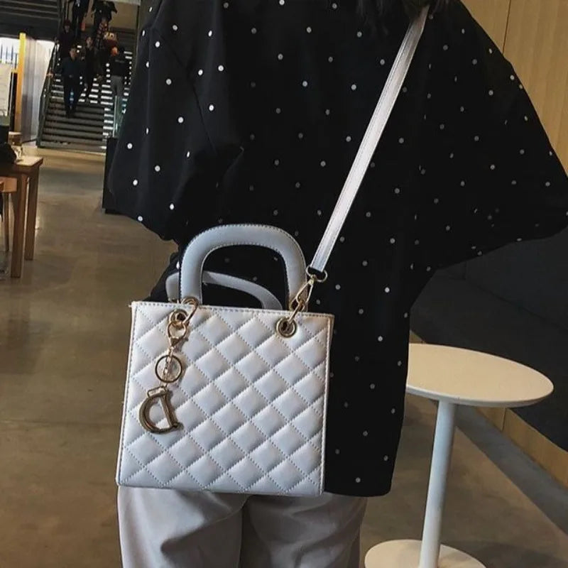 Sac Cabas Matelassé pour Femmes - Design Tendance avec Bandoulière Ajustable