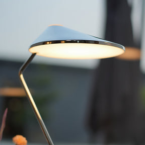 Lampe de Table Minimaliste - Design Épuré et Élégant