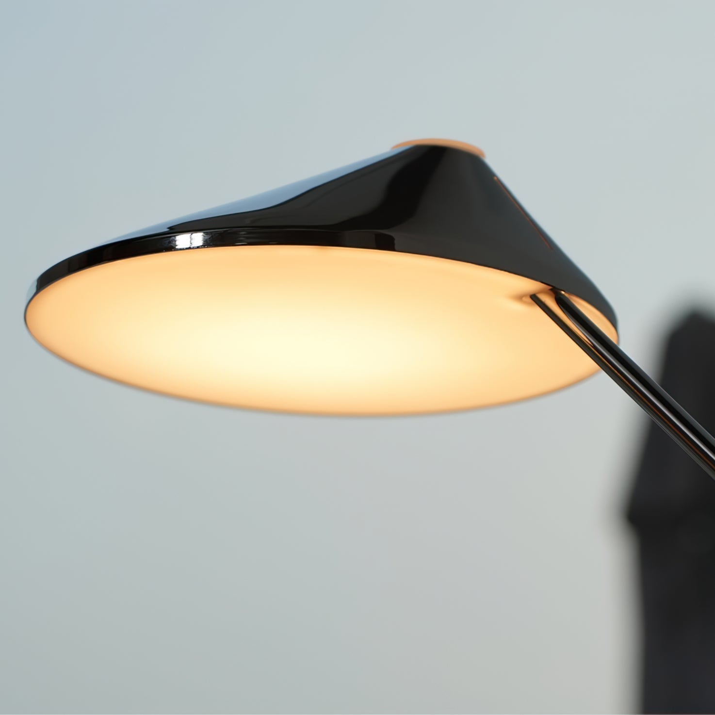 Lampe de Table Minimaliste - Design Épuré et Élégant