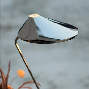 Lampe de Table Minimaliste - Design Épuré et Élégant