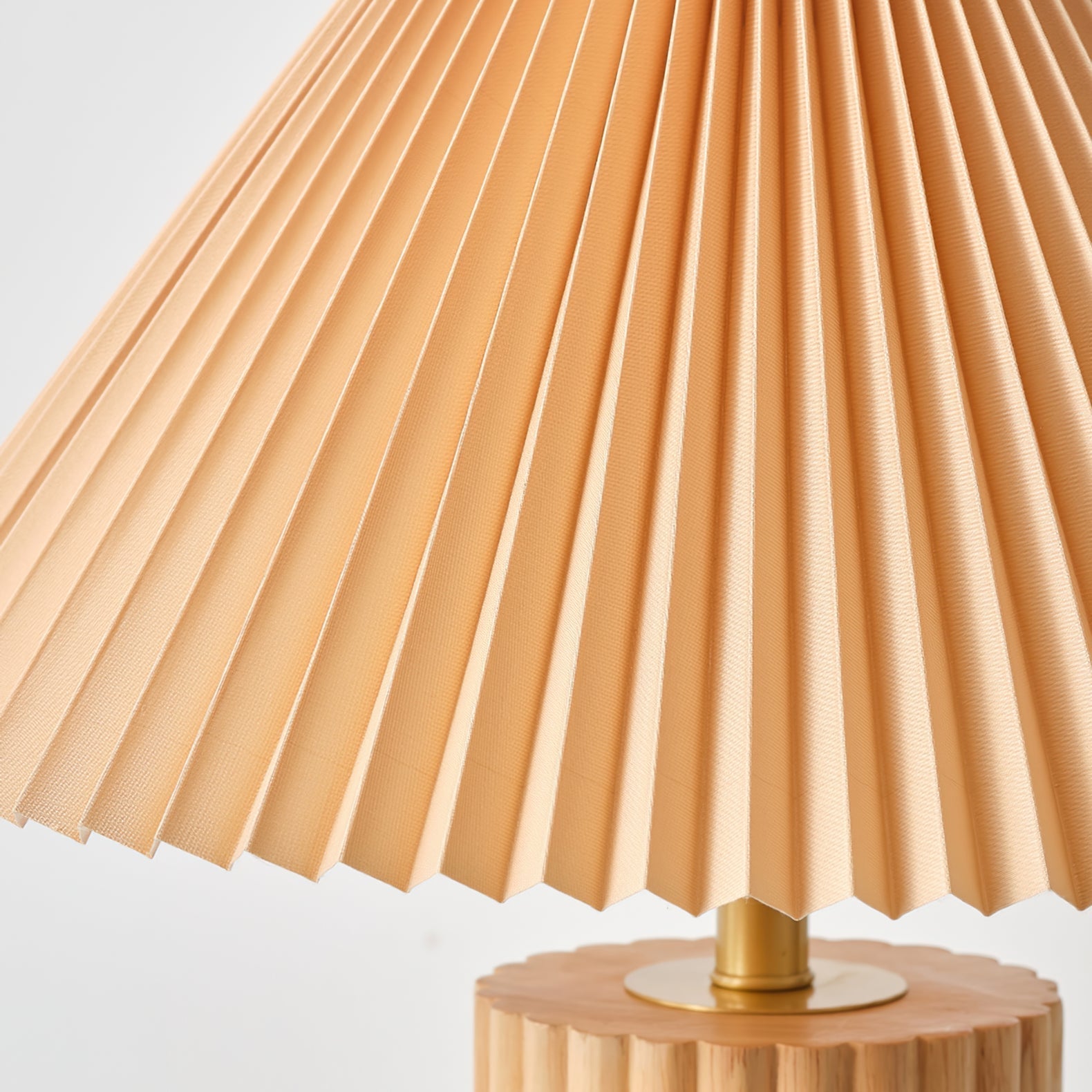 Lampe de Table Élégante en Bois - Design Classique et Moderne