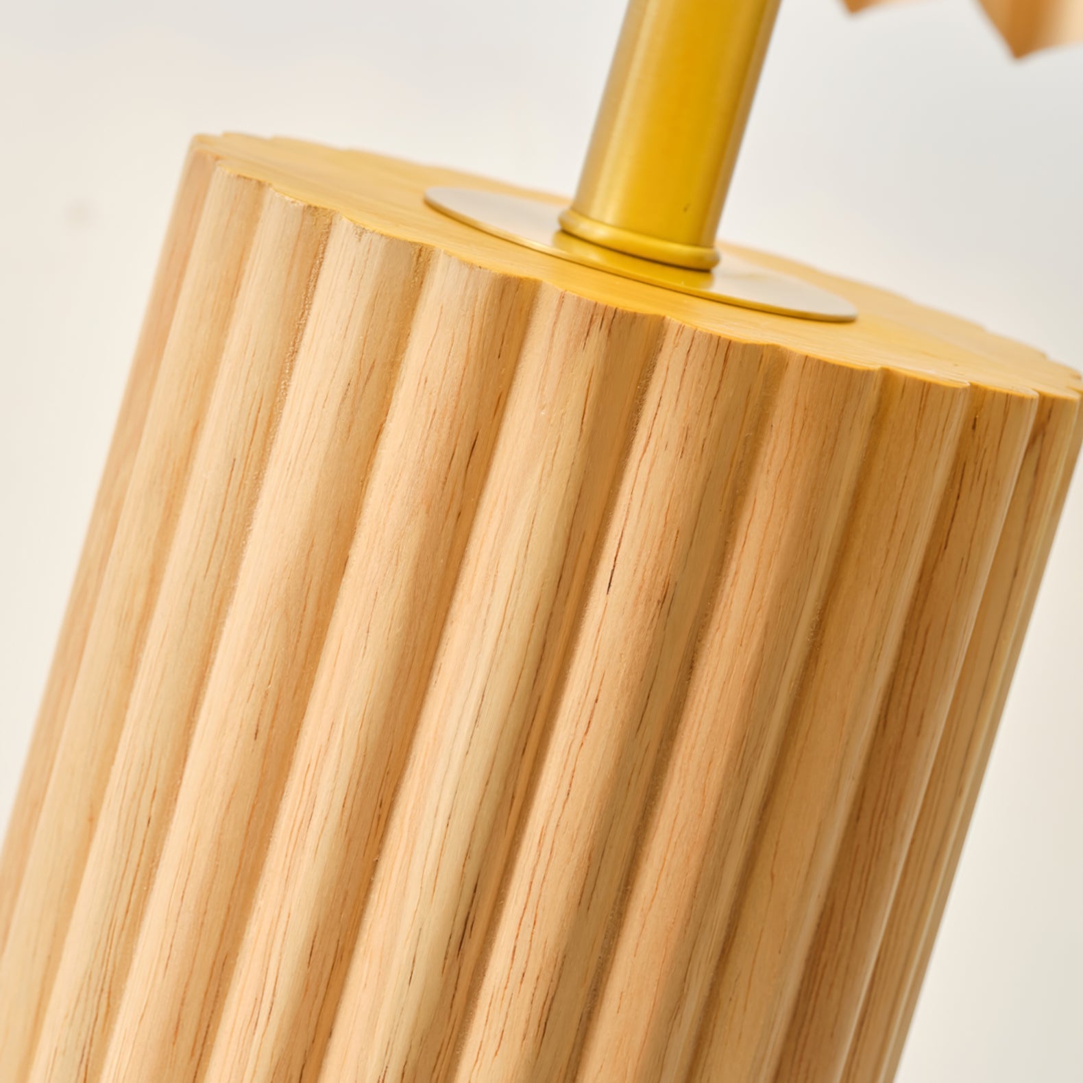 Lampe de Table Élégante en Bois - Design Classique et Moderne