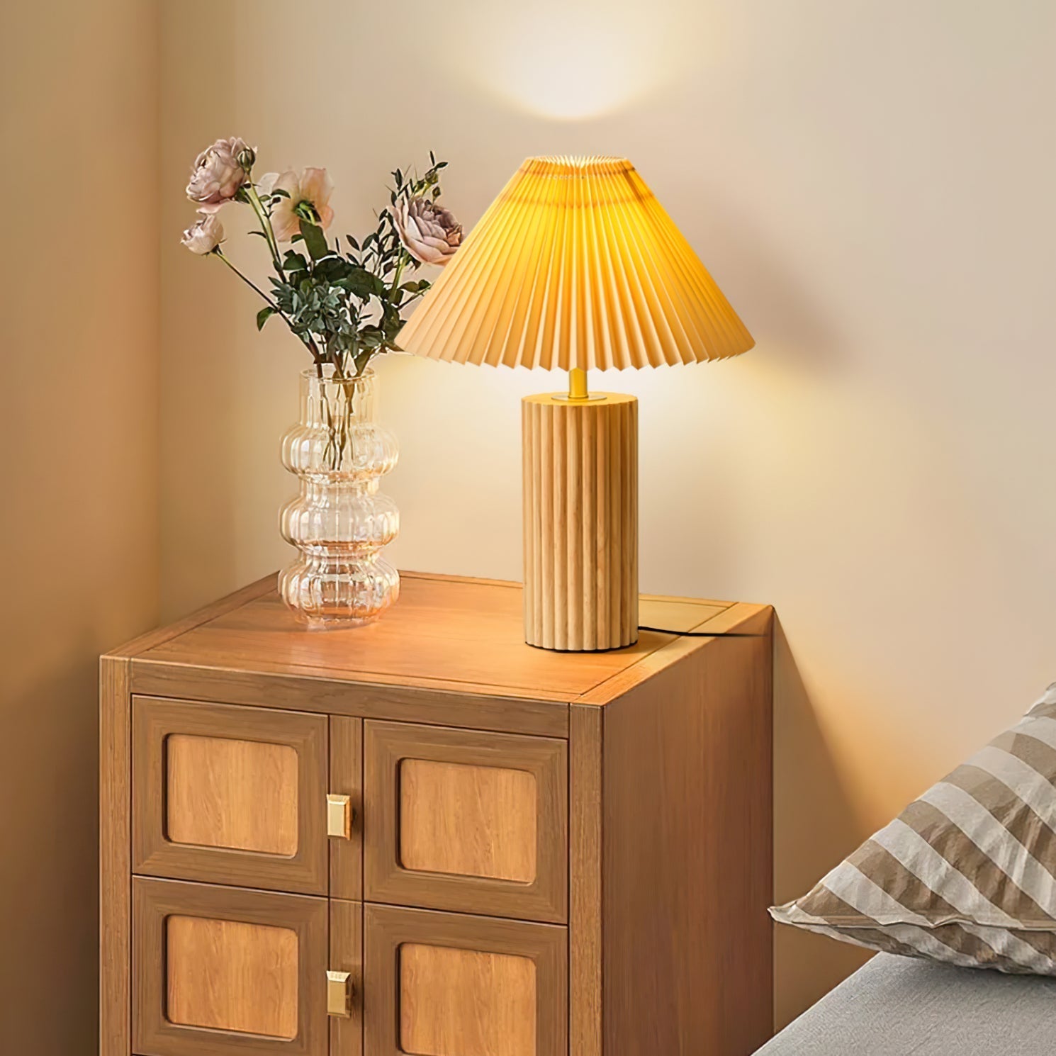 Lampe de Table Élégante en Bois - Design Classique et Moderne