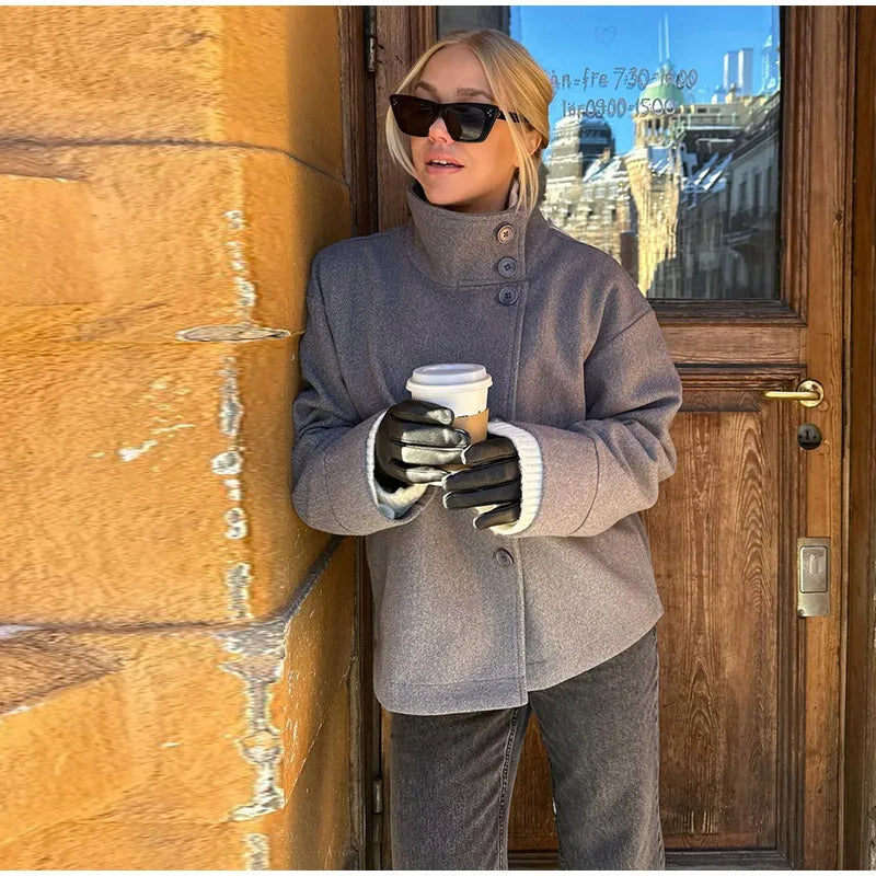 Manteau Court Chic pour Femmes - Élégance et Confort pour l'Automne