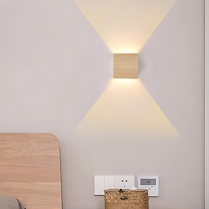 Applique Murale LED en Bois Naturel - Design Scandinave pour Espaces Minimalistes
