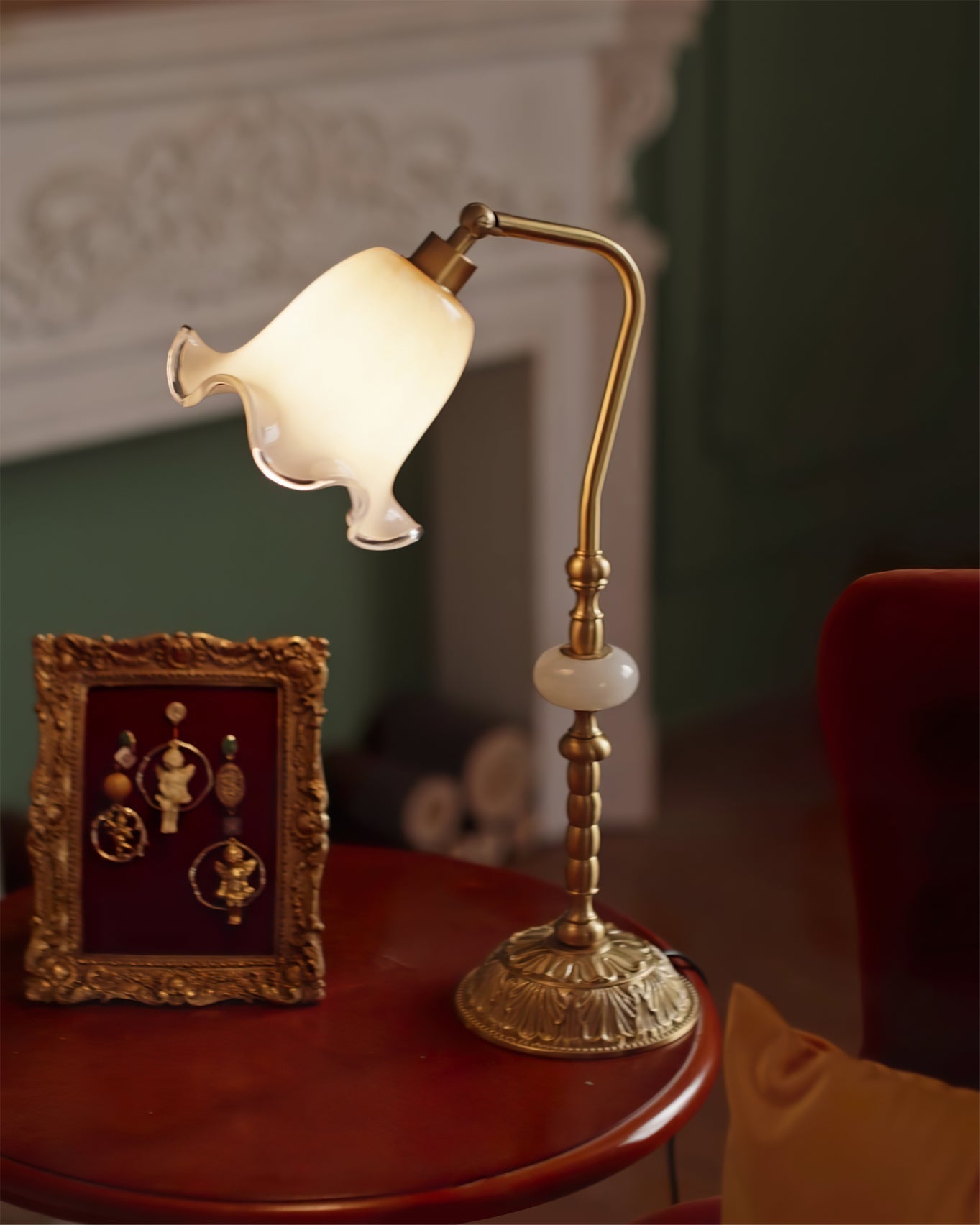 Lampe de Table Vintage Florale - Élégance et Ambiance Douce dans Votre Espace