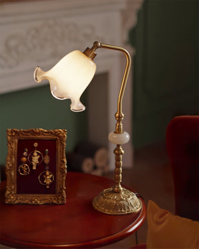 Lampe de Table Vintage Florale - Élégance et Ambiance Douce dans Votre Espace