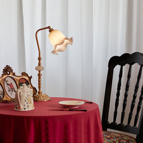 Lampe de Table Vintage Florale - Élégance et Ambiance Douce dans Votre Espace