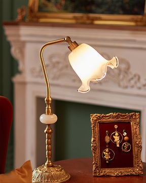 Lampe de Table Vintage Florale - Élégance et Ambiance Douce dans Votre Espace