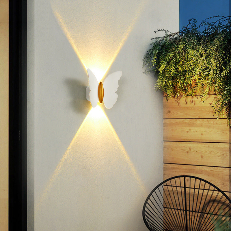 Applique Murale Extérieure Papillon - Élégance Naturelle et Lumière Douce