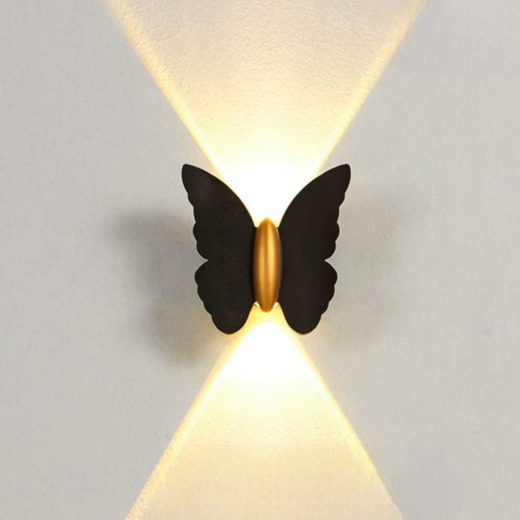 Applique Murale Extérieure Papillon - Élégance Naturelle et Lumière Douce