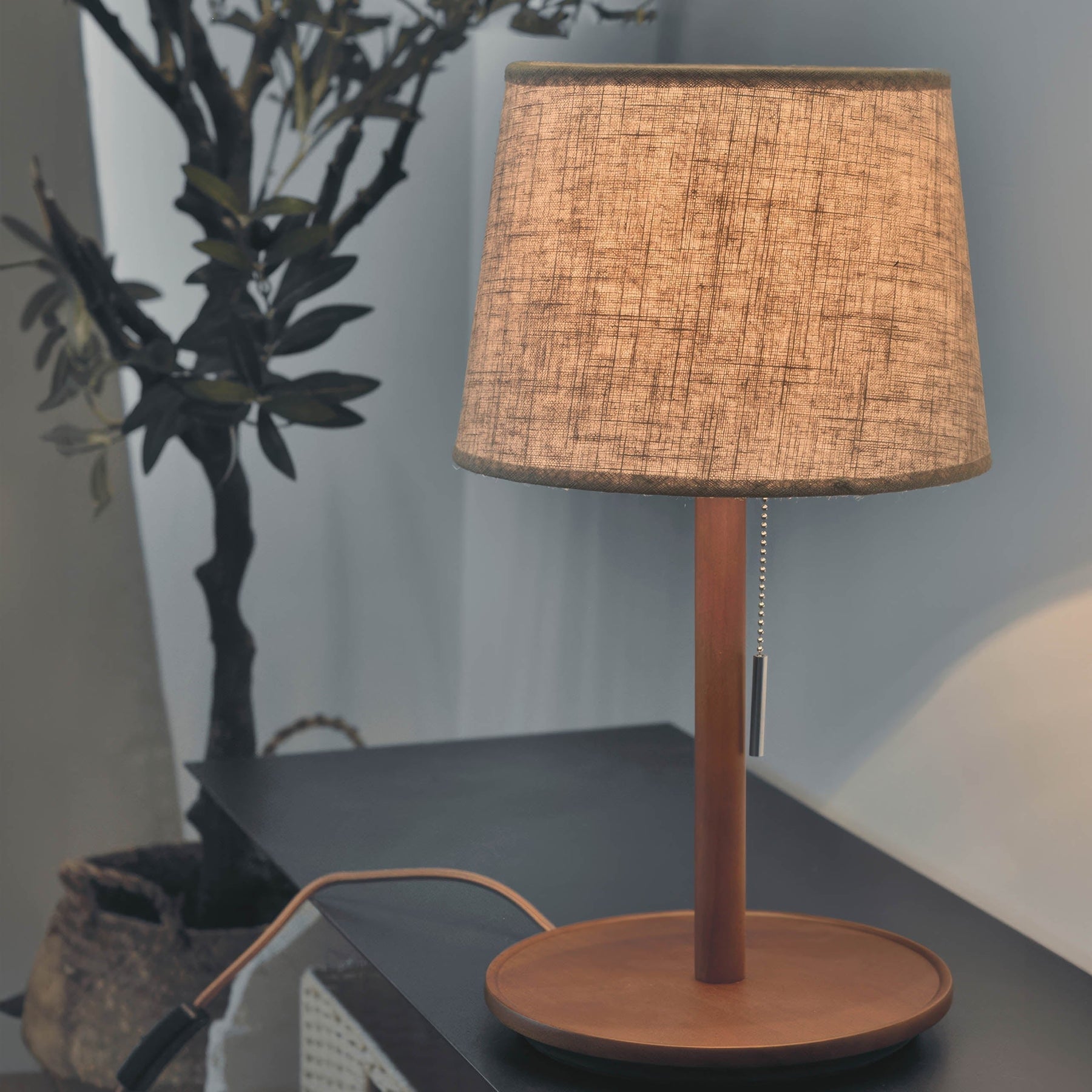 Lampe de Bureau en Bois de Noyer - Éclairage Cosy et Apaisant pour Intérieur