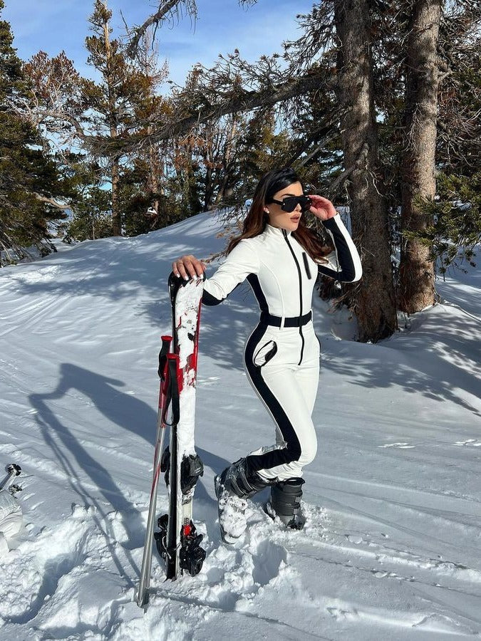 Tenue de Ski Sophistiquée pour Femmes - Confort et Style sur les Pistes