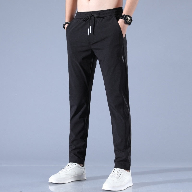 Pantalons Chino Slim Fit pour Hommes - Élégance et Confort au Quotidien