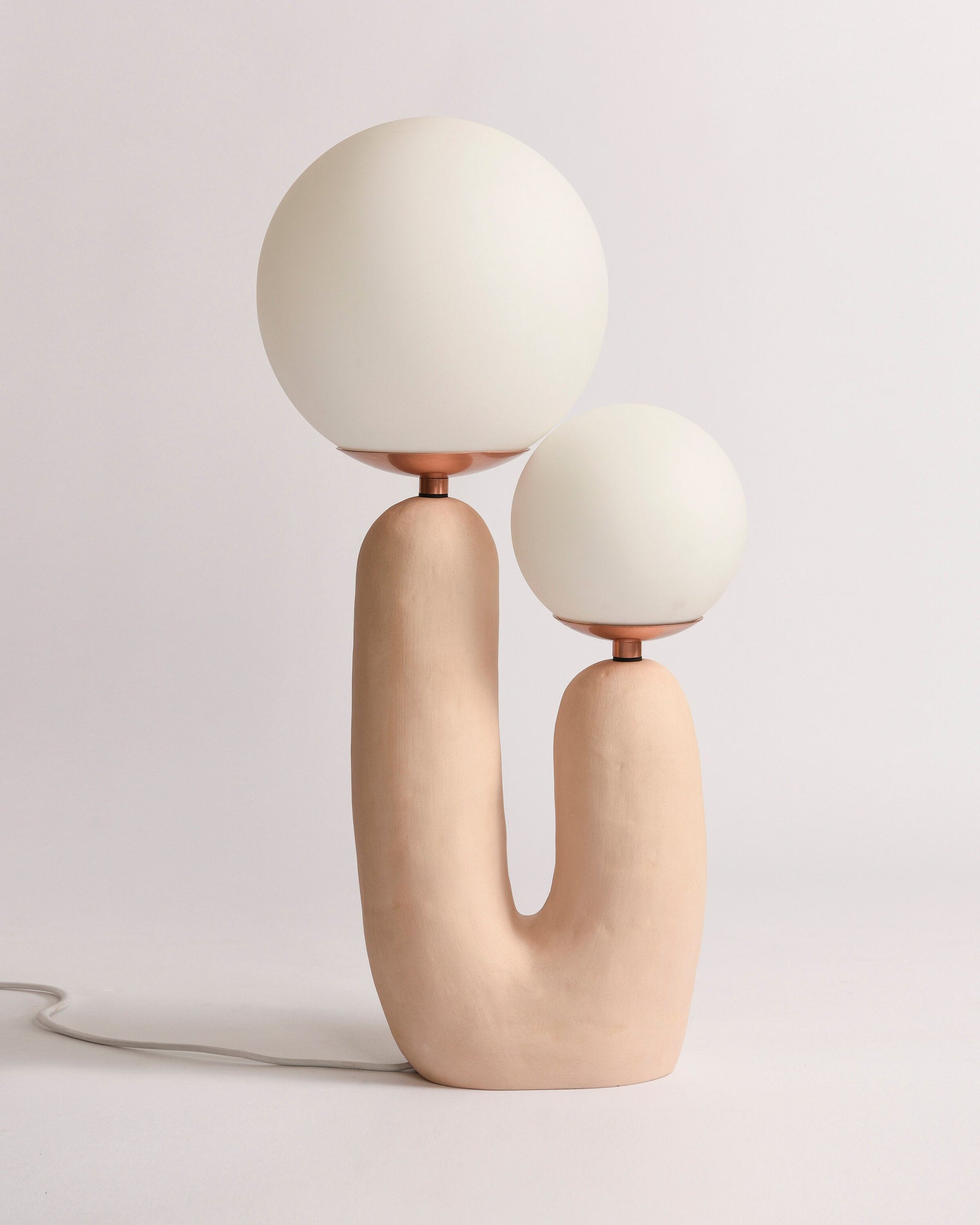 Lampe de Table en Verre et Résine - Design Élégant et Moderne pour Intérieur