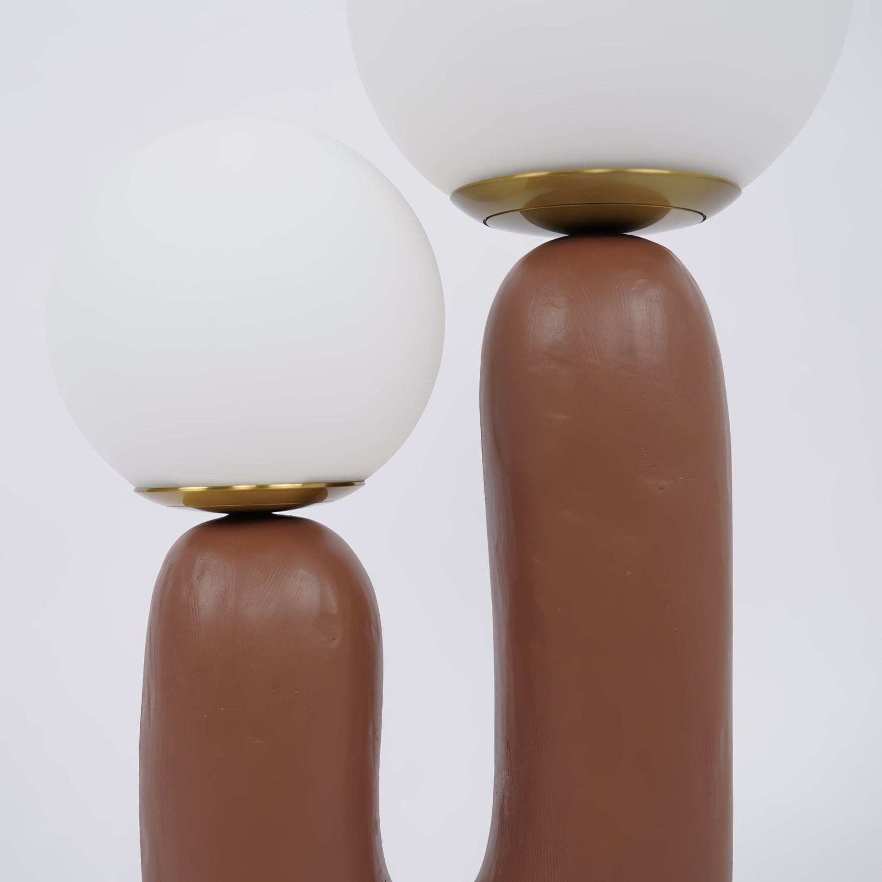 Lampe de Table en Verre et Résine - Design Élégant et Moderne pour Intérieur