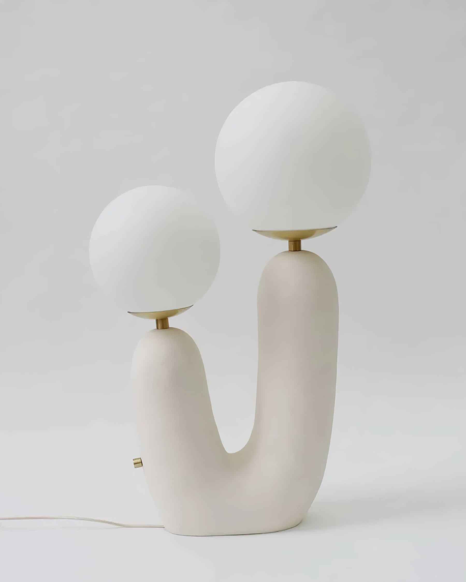 Lampe de Table en Verre et Résine - Design Élégant et Moderne pour Intérieur