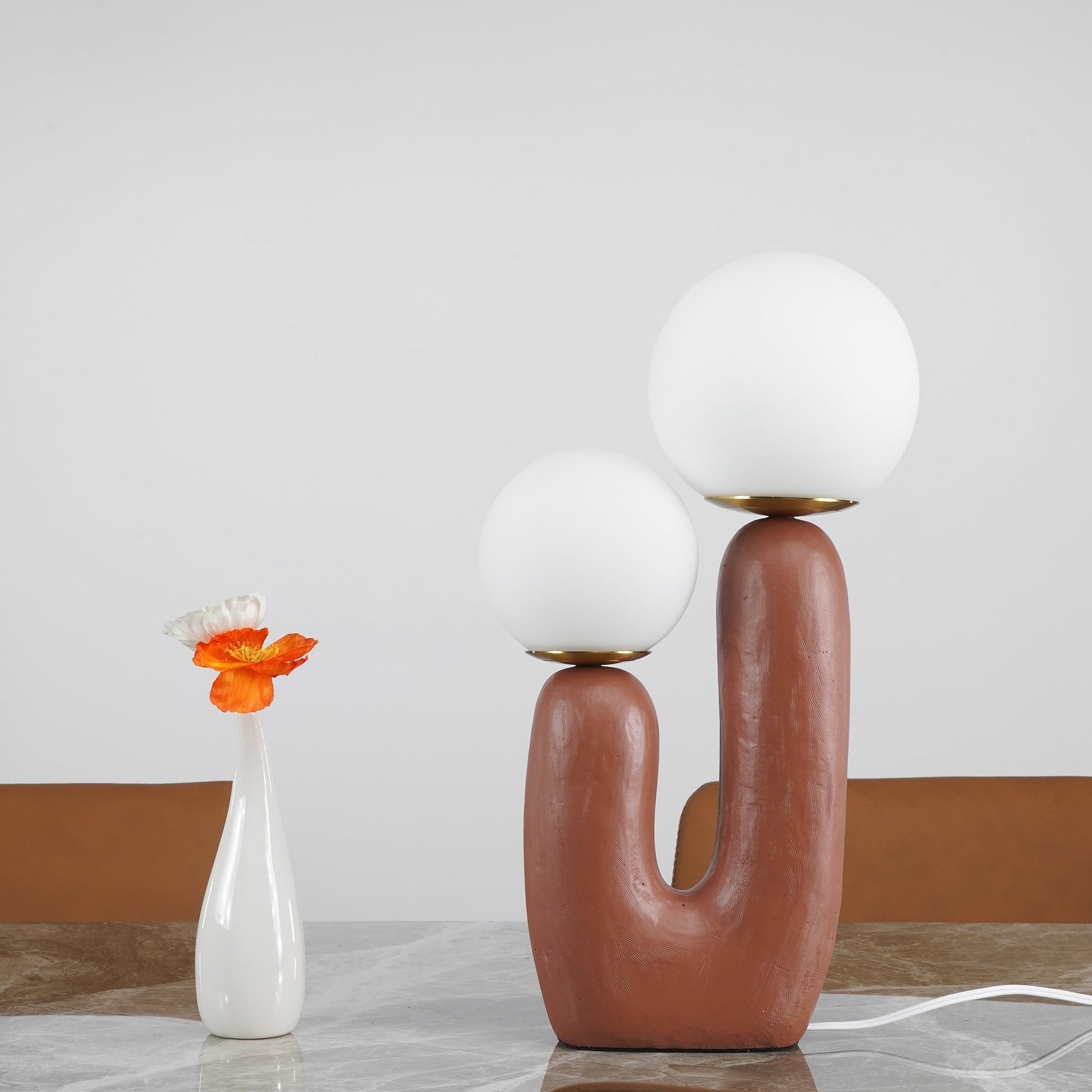 Lampe de Table en Verre et Résine - Design Élégant et Moderne pour Intérieur