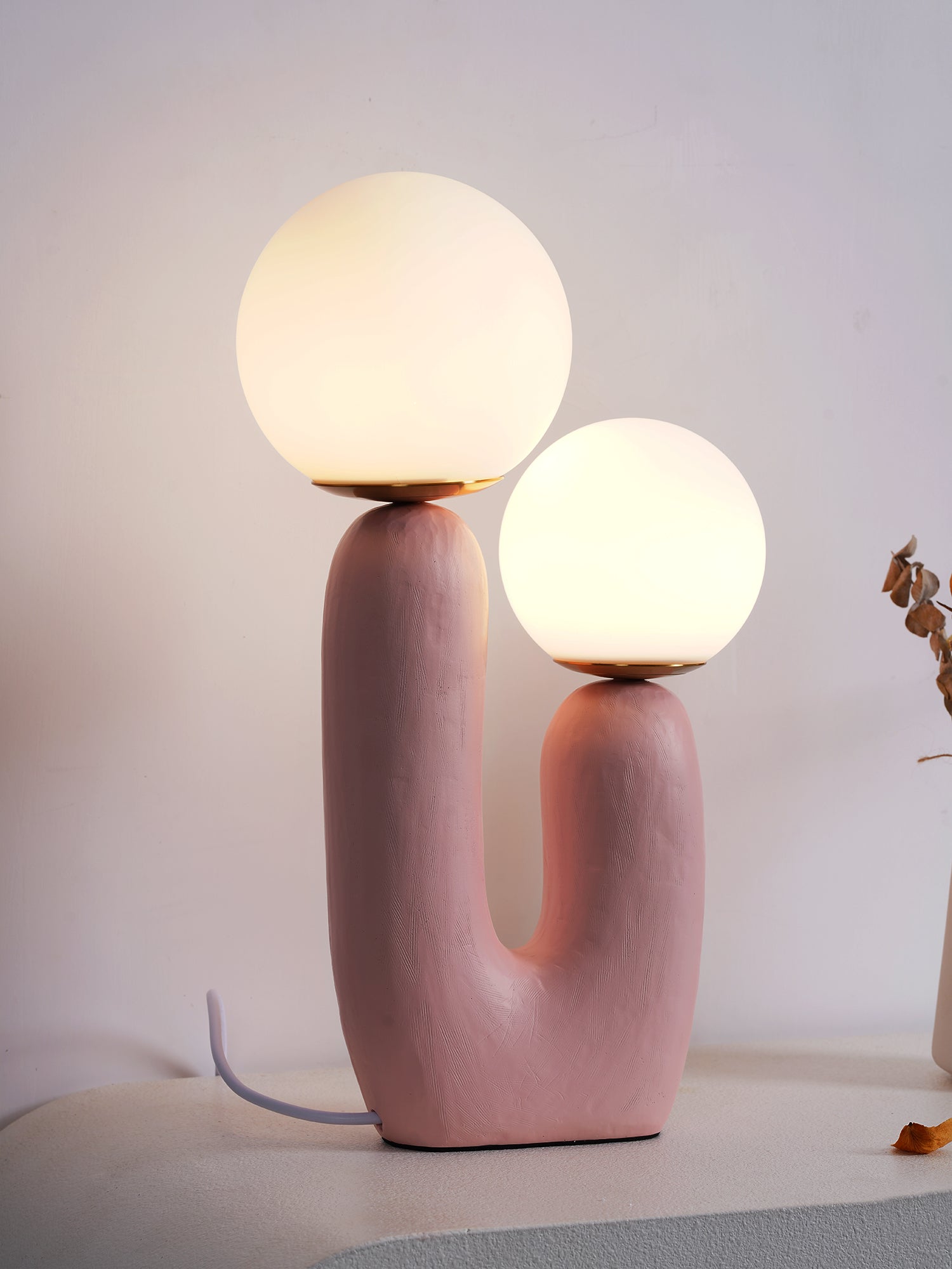 Lampe de Table en Verre et Résine - Design Élégant et Moderne pour Intérieur