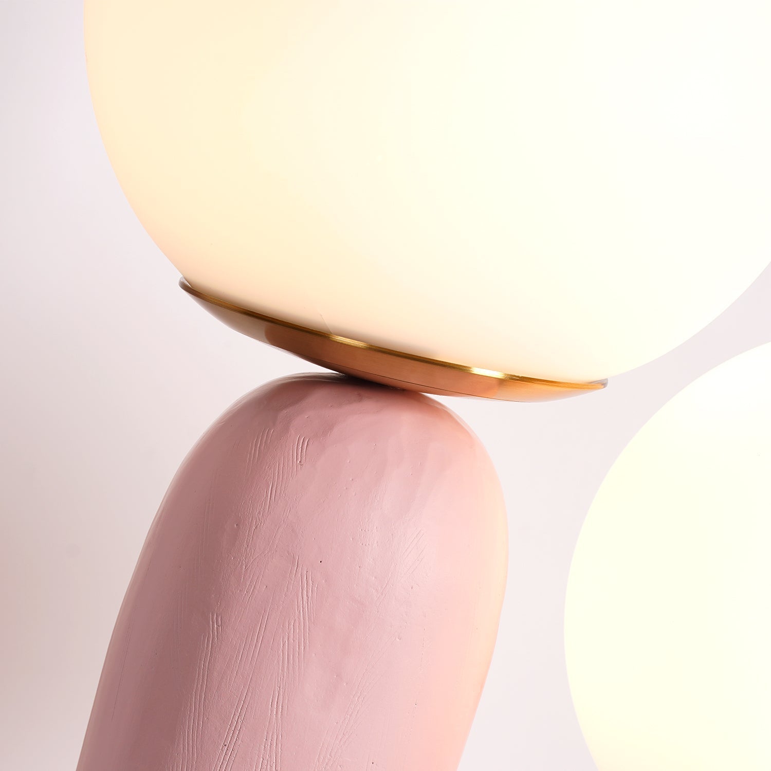 Lampe de Table en Verre et Résine - Design Élégant et Moderne pour Intérieur