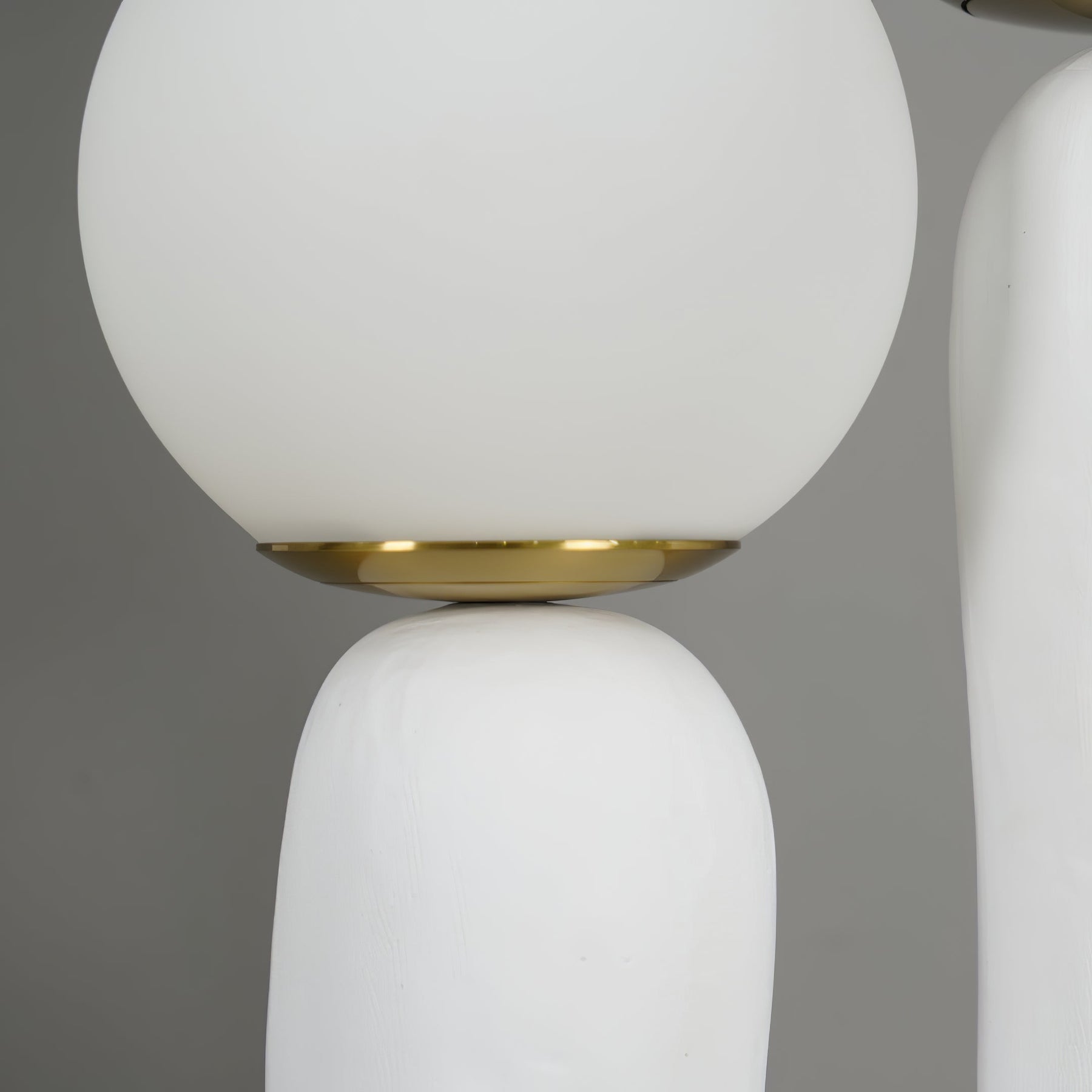 Lampe de Table en Verre et Résine - Design Élégant et Moderne pour Intérieur