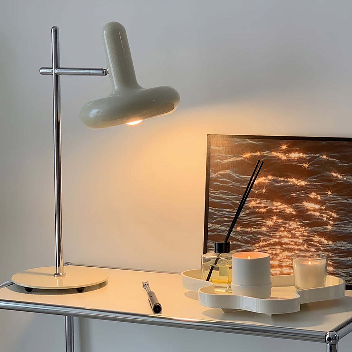 Lampe de Table Élégante - Design Rétro et Éclairage Intime