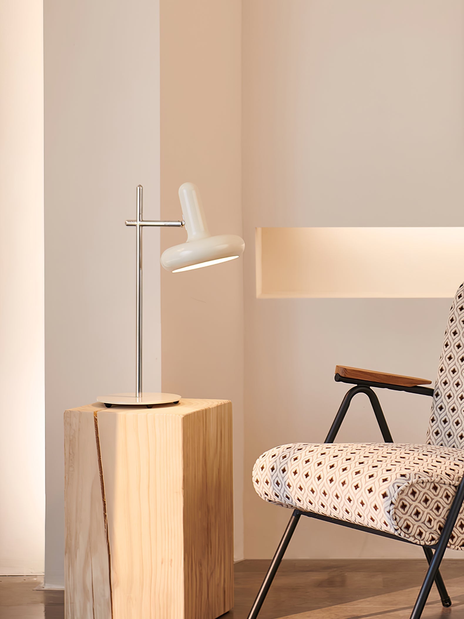 Lampe de Table Élégante - Design Rétro et Éclairage Intime