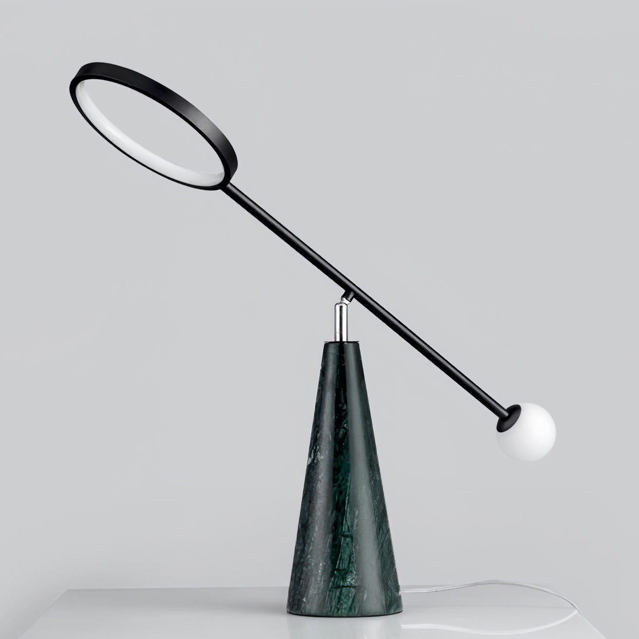 Lampe de Table Géométrique Ajustable - Design Postmoderne et Éclairage LED