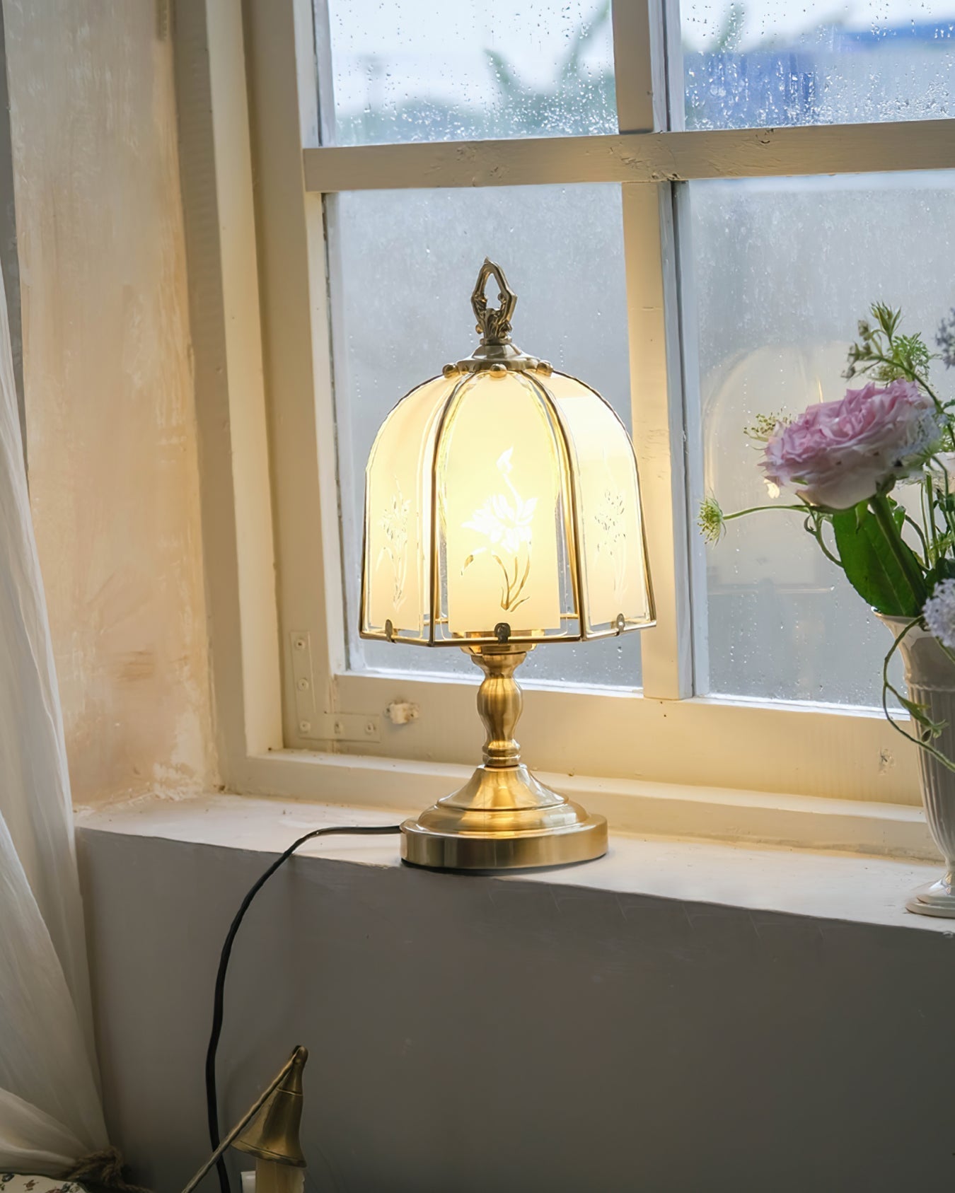 Lampe en Verre avec Motif Orchidée - Élégance et Lumière Chaude pour Intérieur