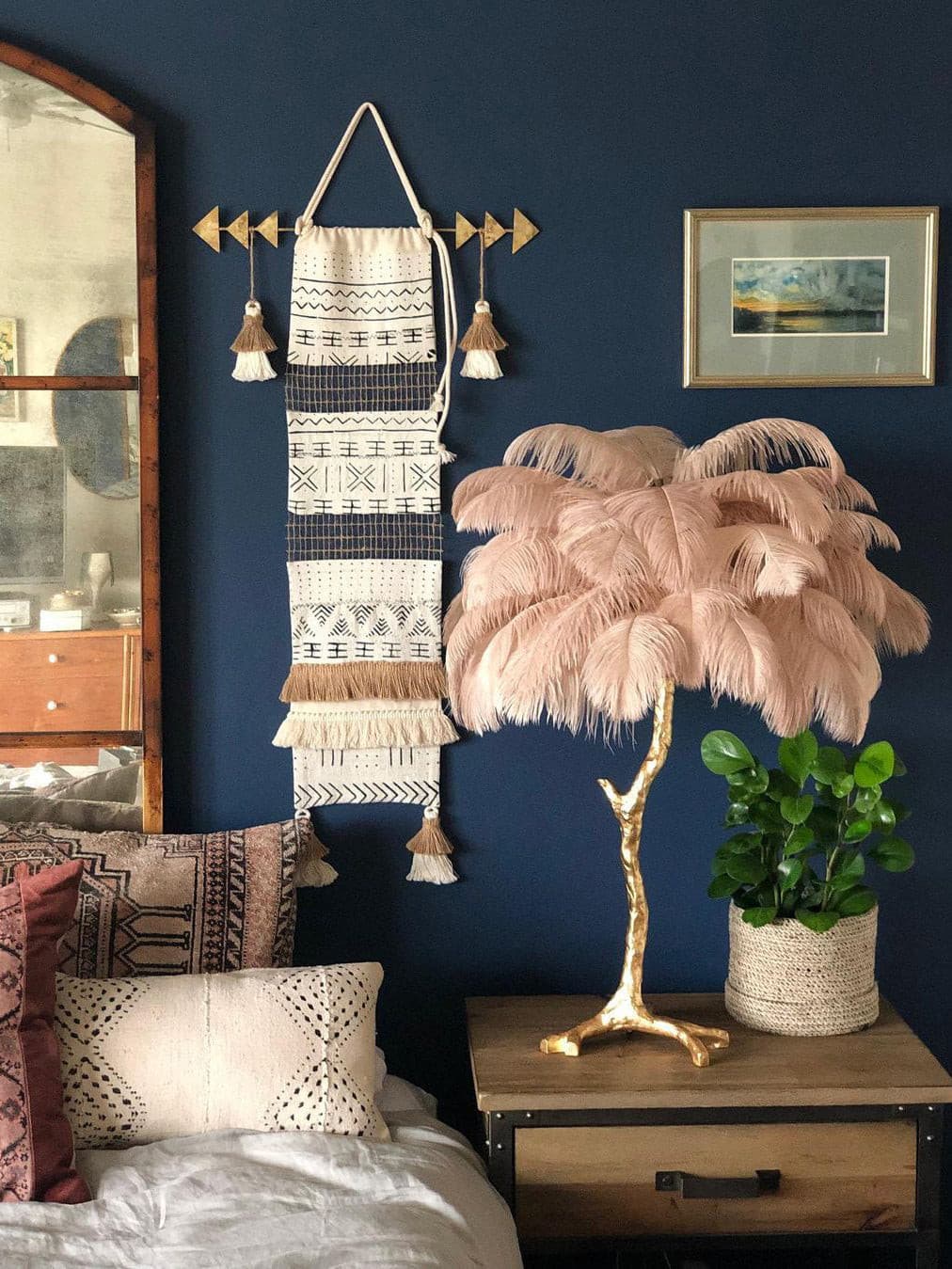 Lampe de Table Élégante en Plumes - Design Luxueux et Atmosphère Romantique