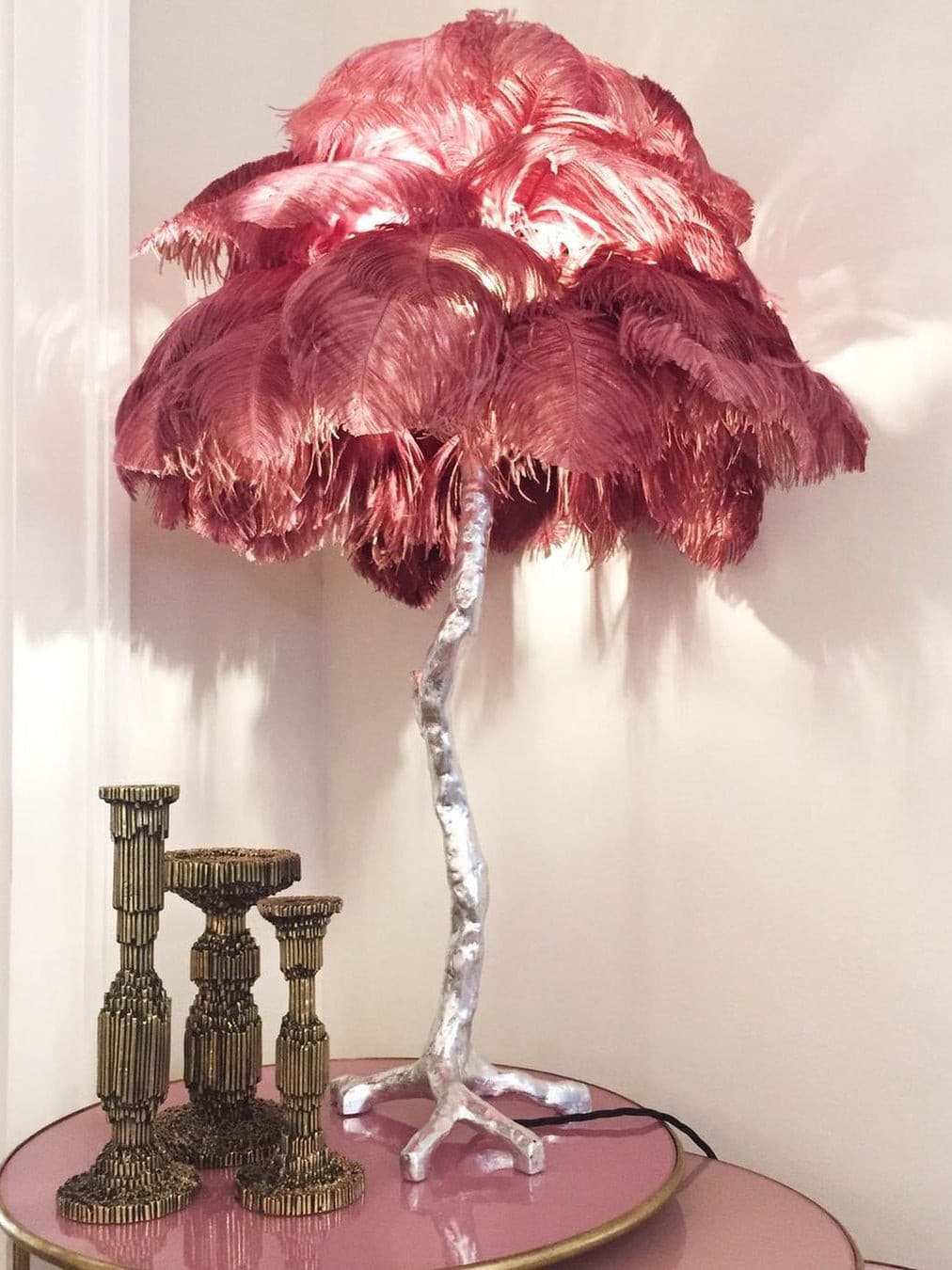 Lampe de Table Élégante en Plumes - Design Luxueux et Atmosphère Romantique