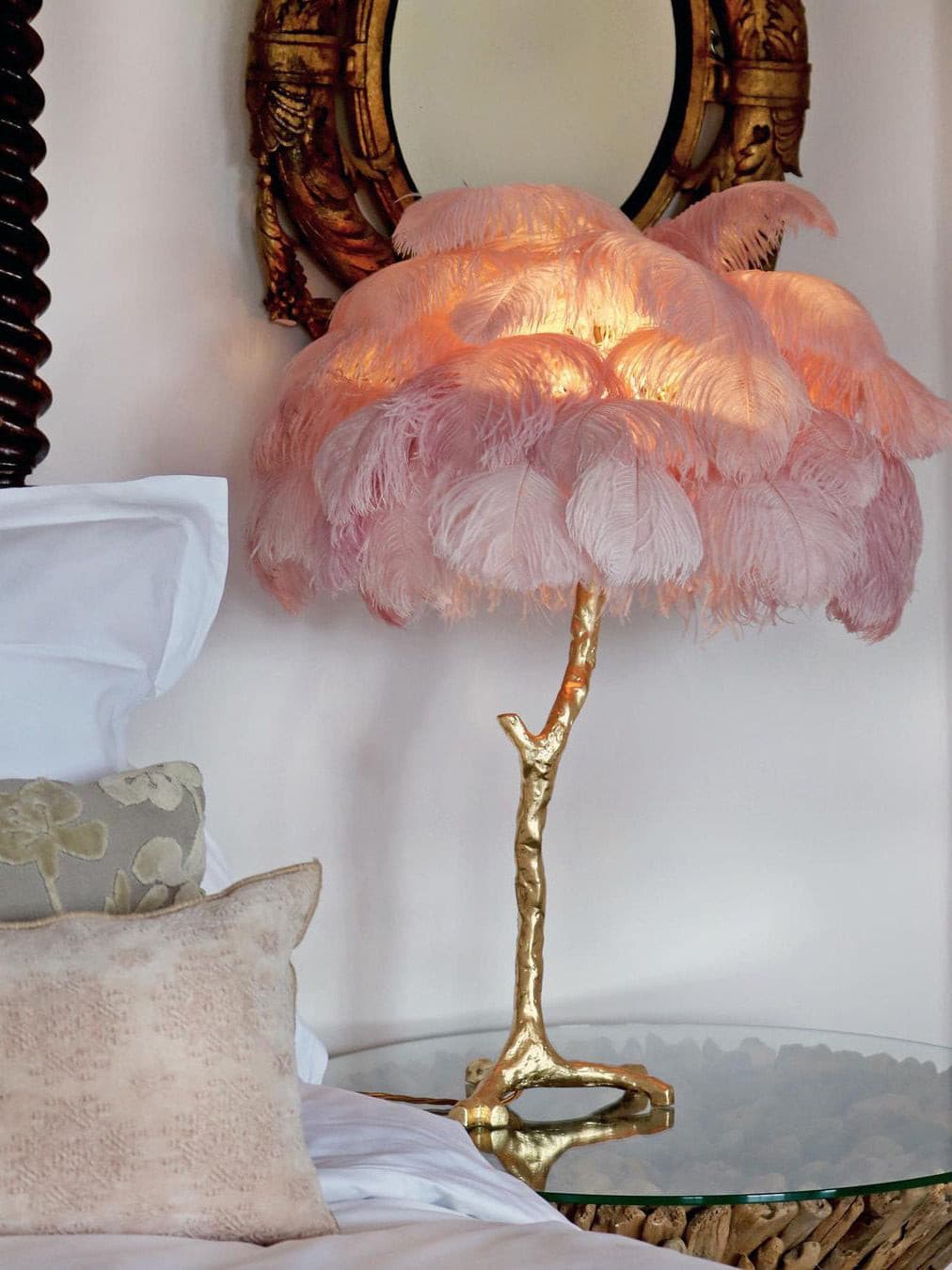 Lampe de Table Élégante en Plumes - Design Luxueux et Atmosphère Romantique