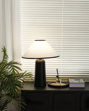 Lampe de Table Géométrique - Éclairage Chaleureux et Élégant