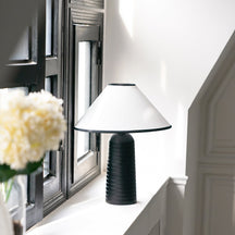 Lampe de Table Géométrique - Éclairage Chaleureux et Élégant