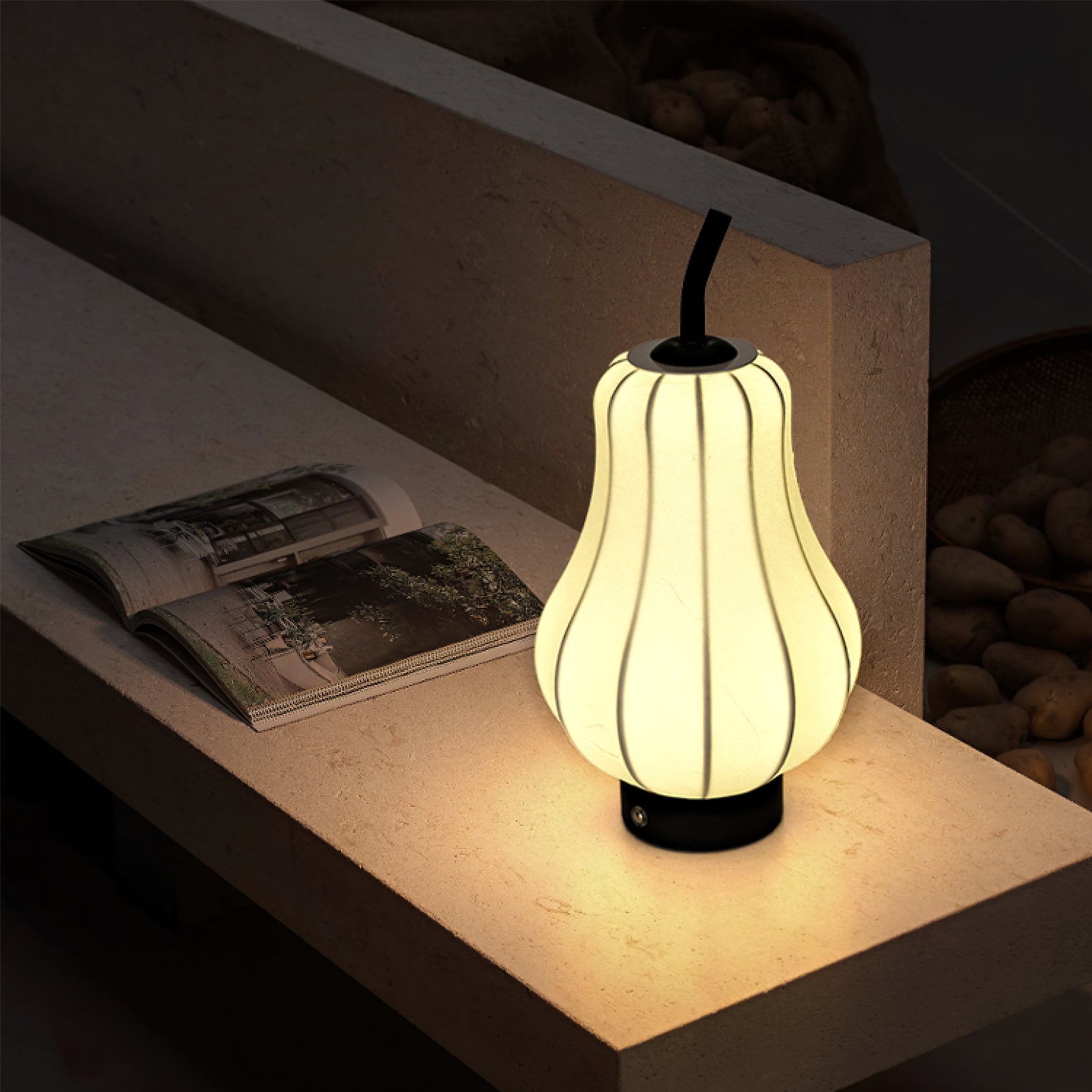 Lampe de Table Rechargeable - Design Élégant et Atmosphère Chaleureuse