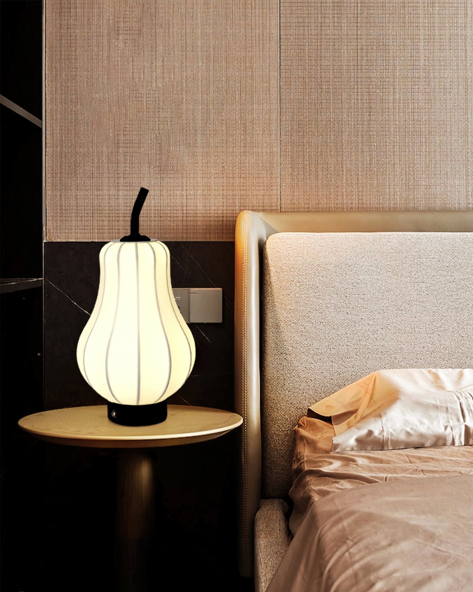 Lampe de Table Rechargeable - Design Élégant et Atmosphère Chaleureuse