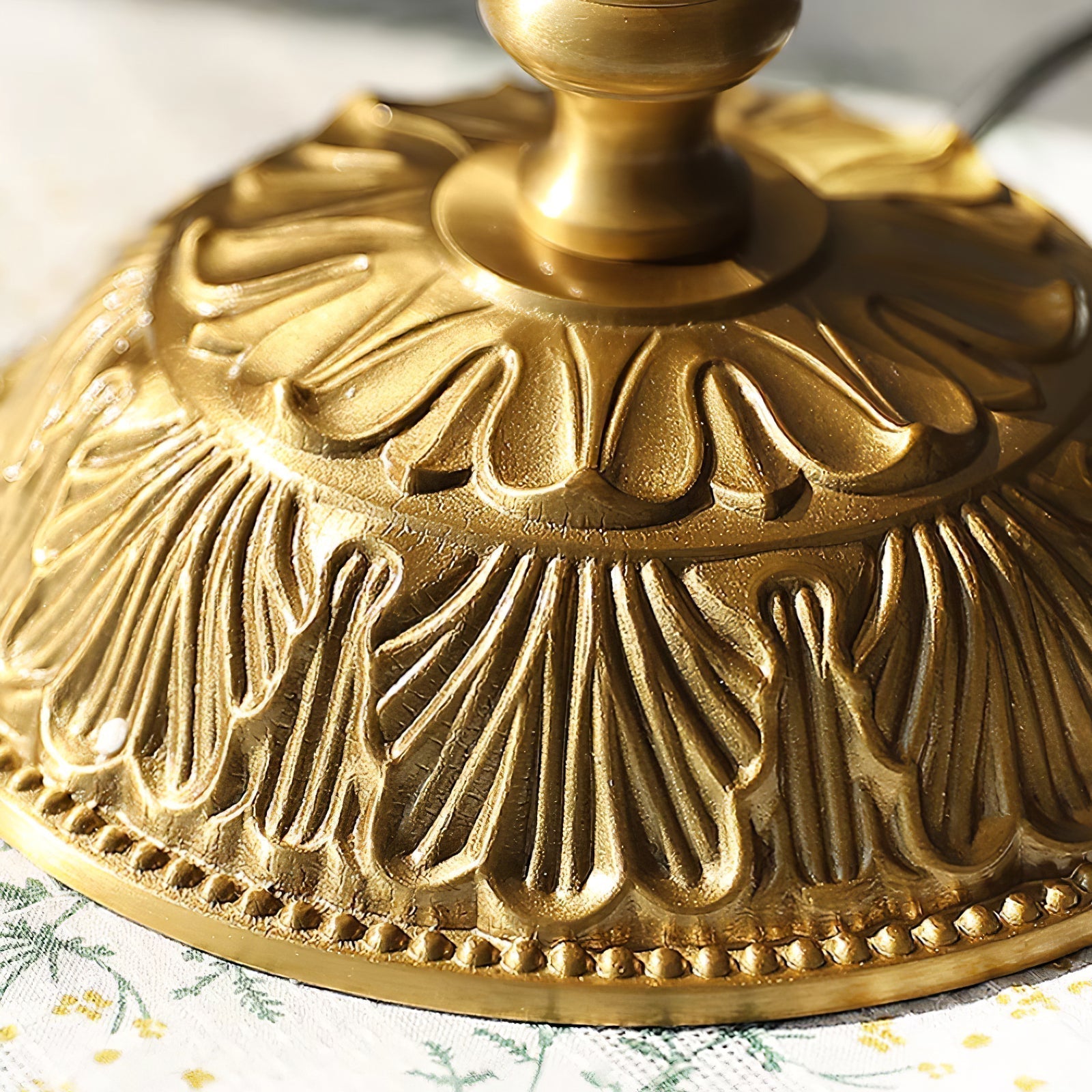 Lampe de Table en Marbre - Élégance et Franges Tissées