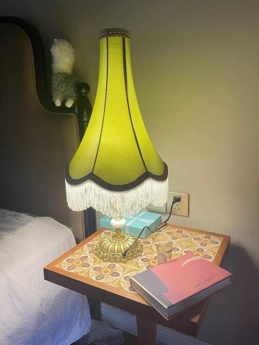 Lampe de Table en Marbre - Élégance et Franges Tissées