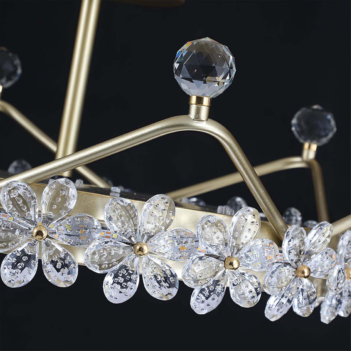 Lampe de Plafond Couronne Élégante - Éclairage Cristallin et Atmosphère Luxueuse