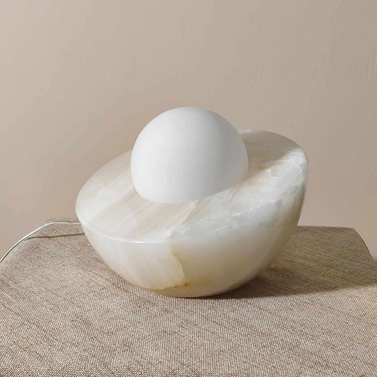 Lampe de Table en Marbre et Verre - Design Minimaliste et Apaisant