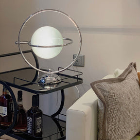 Lampe de Table Cosmique - Design Ludique et Éclairage Subtil